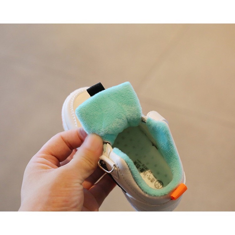 GIẦY SNEAKER LÓT NHUNG SIÊU ẤM CHO BÉ TRAI BÉ GÁI