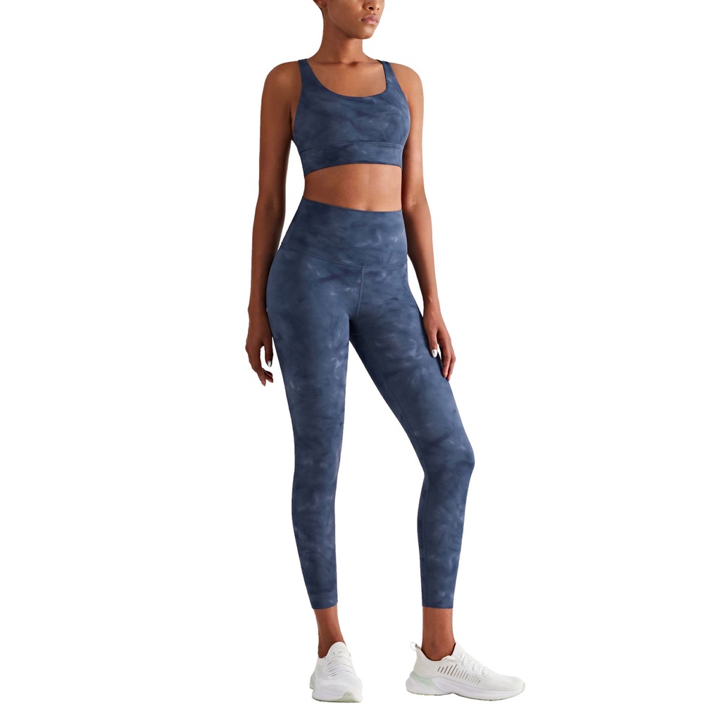 Trang phục áo ngực và quần legging lưng cao chỉnh được sành điệu cho nữ