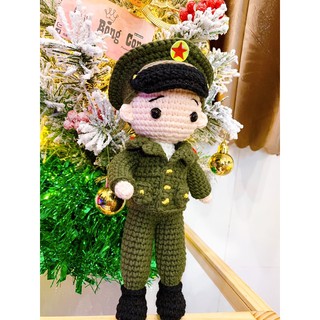 Chú bộ đội bằng len handmade - quà tặng ý nghĩa