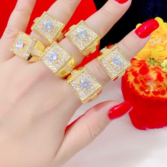 Nhẫn nam màu vàng 18 đính xoàn cực đẹp