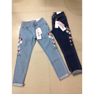 Quần thêu hoa cotton baggy