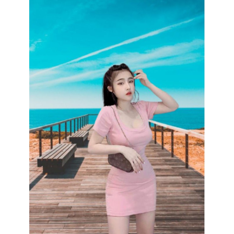 ĐẦM VÁY CỔ U CT TAY NGẮN ÔM BODY
