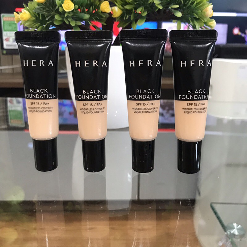 Kem nền HERA BLACK FOUNDATION mini 10ml Tone 21 | BigBuy360 - bigbuy360.vn