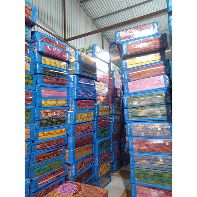 Đệm gấp PE ép cứng gấp 3 tấm