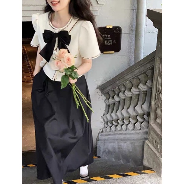 Sét bộ chân váy áo chạy viền cài nút thật kèm váy coton lạnh tôn dáng trẻ trung sang trọng thanh lịch siêu xinh