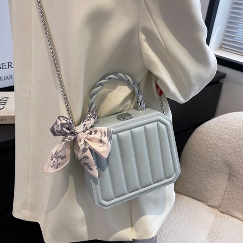 Túi xách messenger IELGY có khóa phối dây xích và khăn lụa đơn giản cho nữ