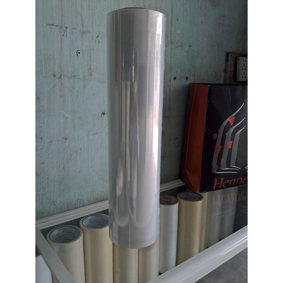 màng quấn màng pe trắng 50cm nặng 1.8kg 1 cuộn dùng quấn bảo vệ khỏi bụi nước...!