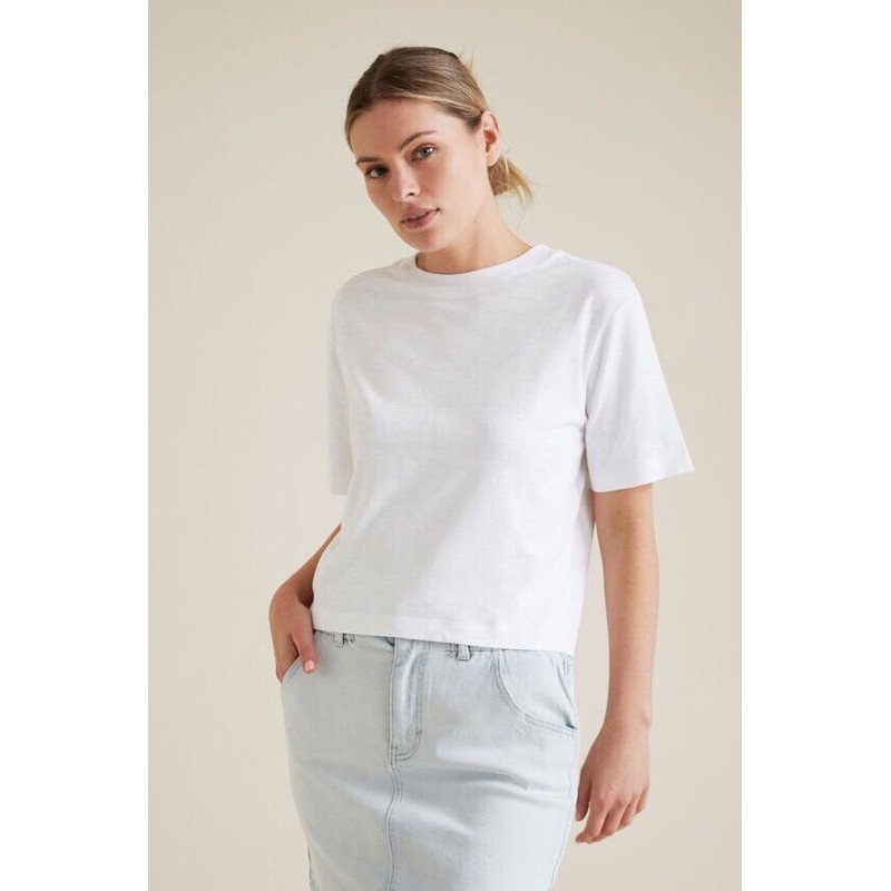 Áo thun nữ croptop dáng rộng đẹp