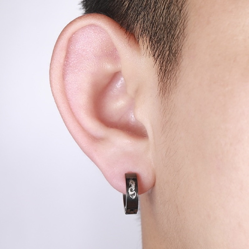 Khuyên tai kẹp vành trơn cho nam và nữ titanium (KT1)