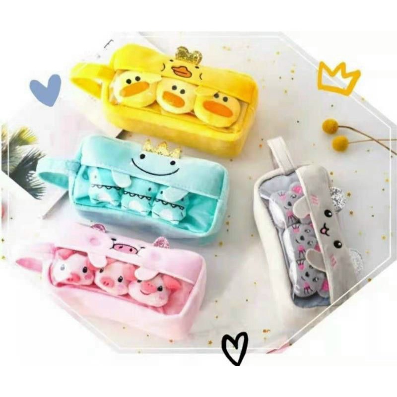 (có ảnh thật) Hộp bút 2 ngăn lông mềm kèm 3 charm thú size lớn