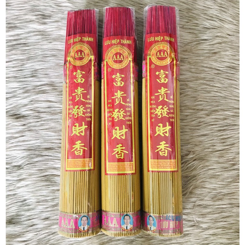Nhang Thơm Phú Qúy AAA ( 4 Tấc )