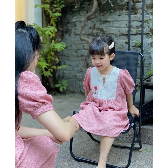 Váy đôi Mẹ và Bé CELINA V11 Set Đồ đôi Mẹ và Bé Chất Xốp Hàn Hoạ Tiết Hoa Hồng Thêu Tay