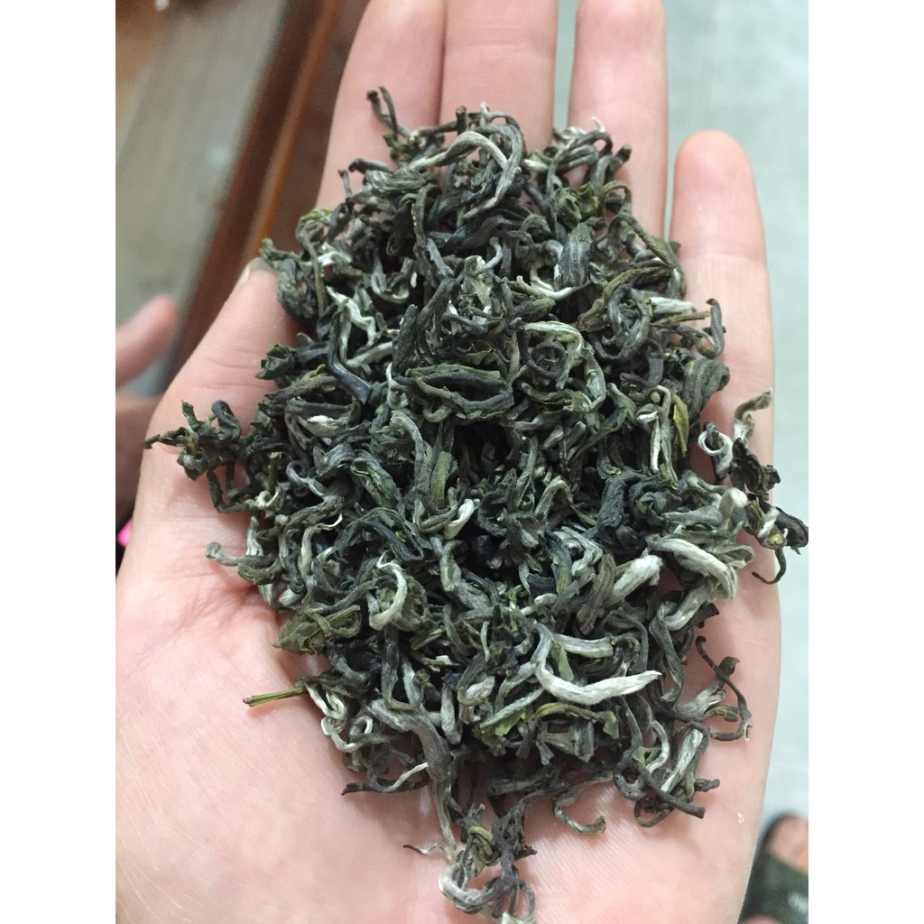 Trà shan tuyết cổ thụ Hà Giang 1 tôm 2 lá 500g