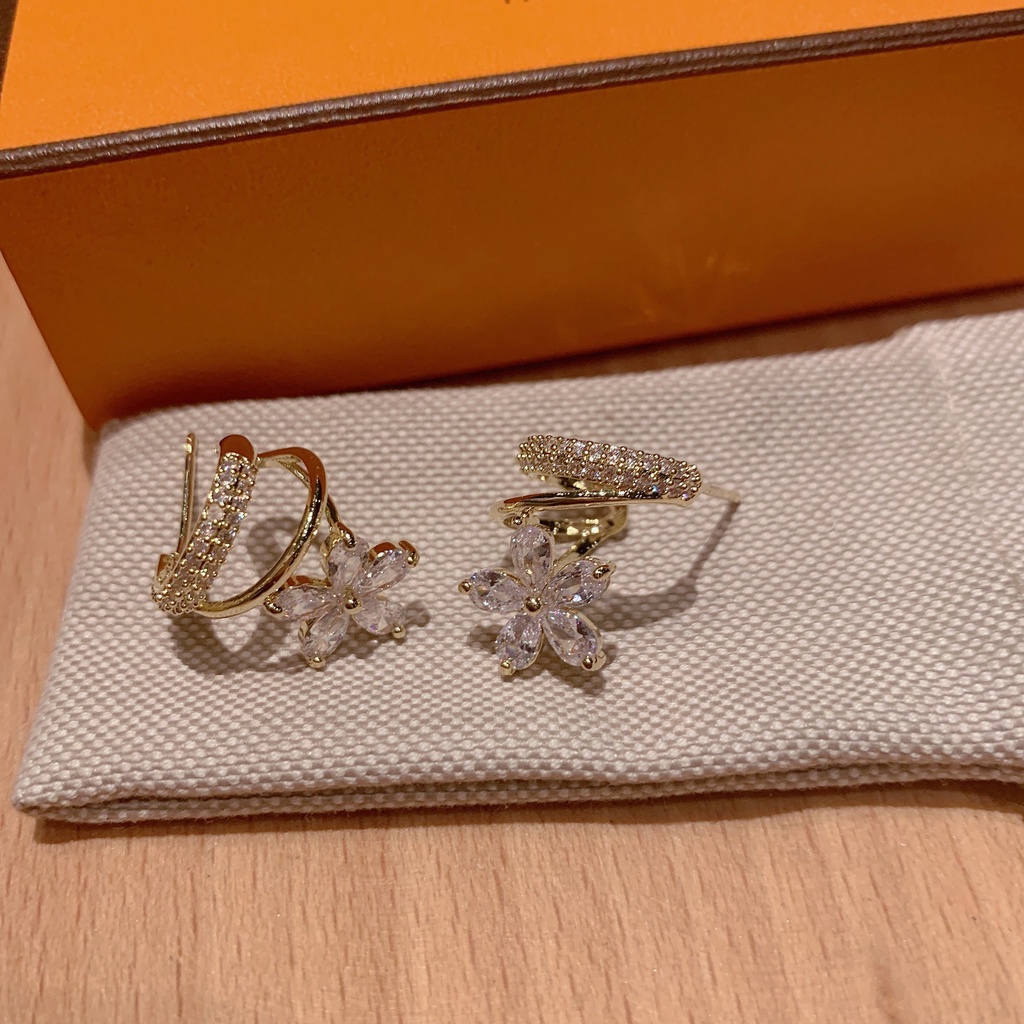 Bông Tai Mạ Bạc 925 Đính Đá Hình Hoa Xinh Xắn 2022