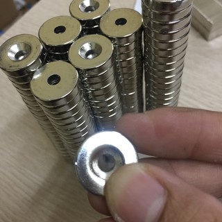 Nam châm viên đất hiếm 20x5 lỗ 5mm