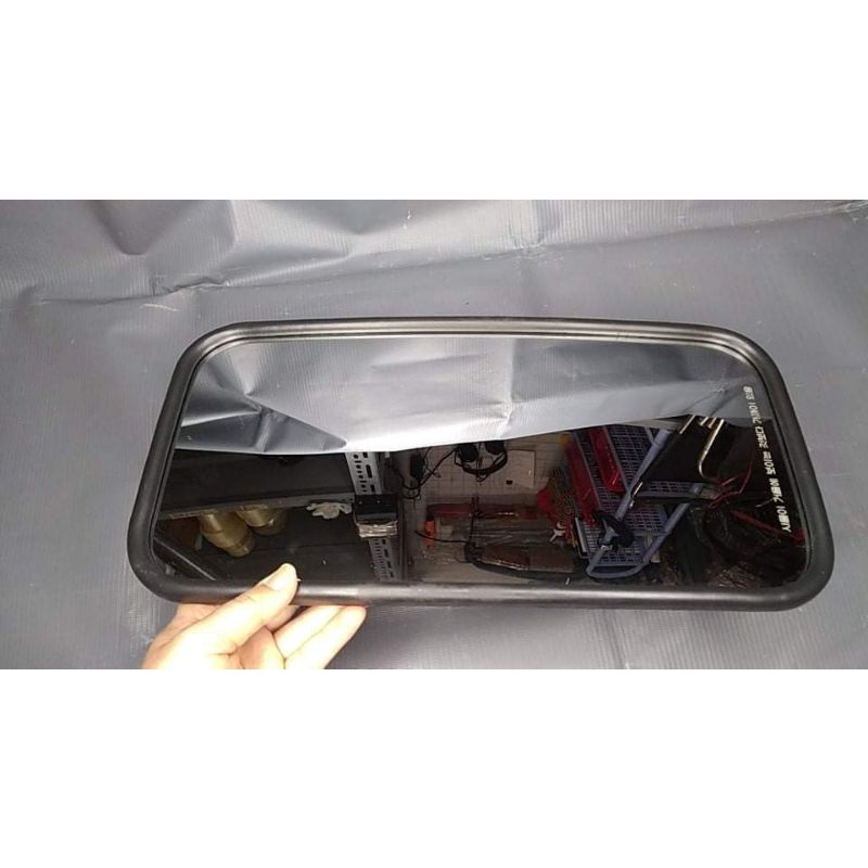 Kiếng hậu xe tải isuzu qkr, có 2 loại kiếng lớn và kiếng nhỏ gắn thêm