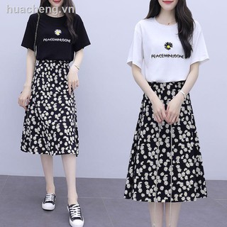 đầm nữ đầm đầm hoa váy hoa cúc ❒✾Single/suit cotton T-shirt little Daisy vintage dress female summer new broken flower skirt, is a big yards two-piece