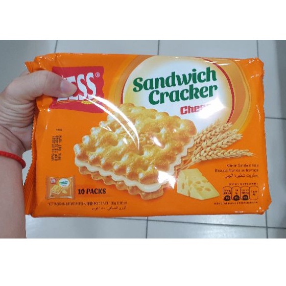 Bánh lúa mạch sandwich giòn tan kẹp kem phô mai Zess Malaysia 180g, đồ ăn vặt ngon rẻ Sài Gòn