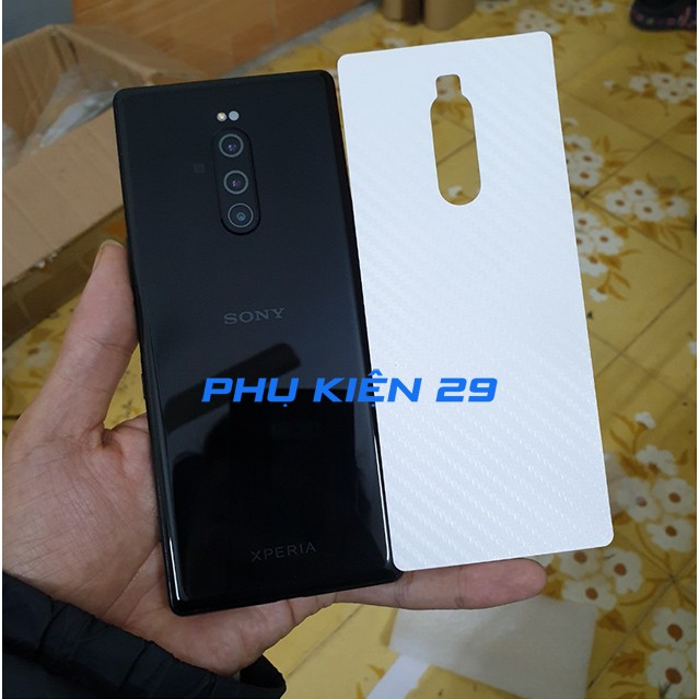 Dán lưng 3D vân Cacbon - Carbon