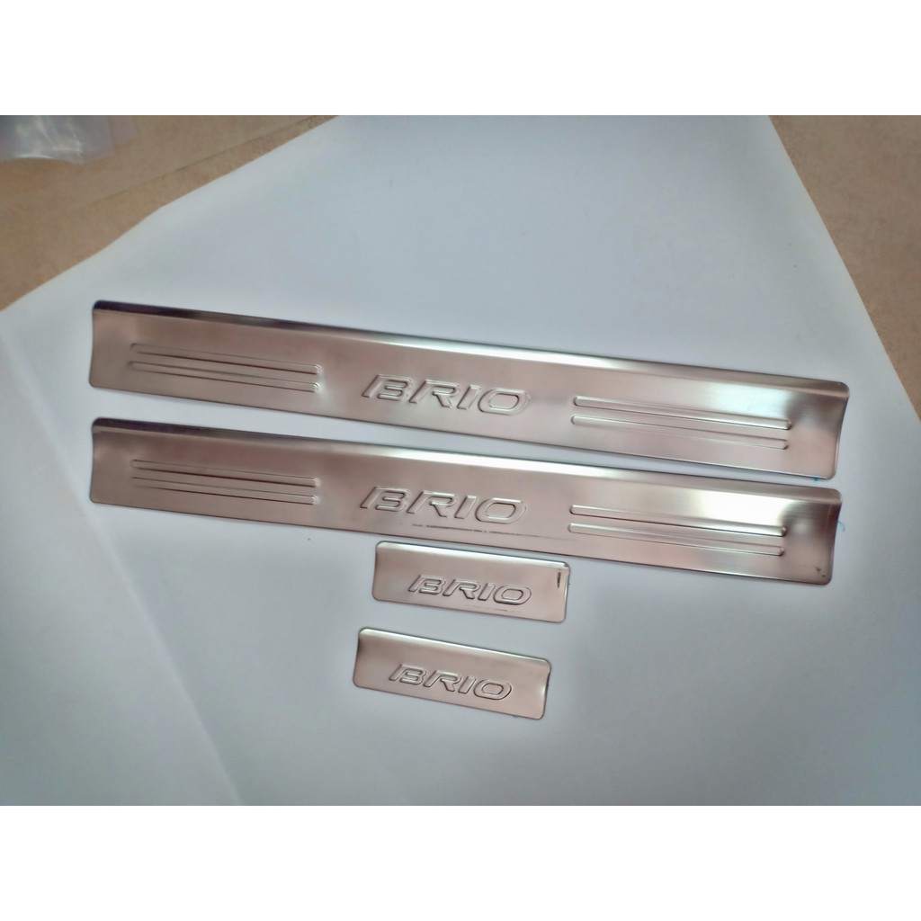 Brio,Ốp trang trí bậc cửa trong ngoài Honda Brio- mẫu inox { HÀNG ĐẸP }