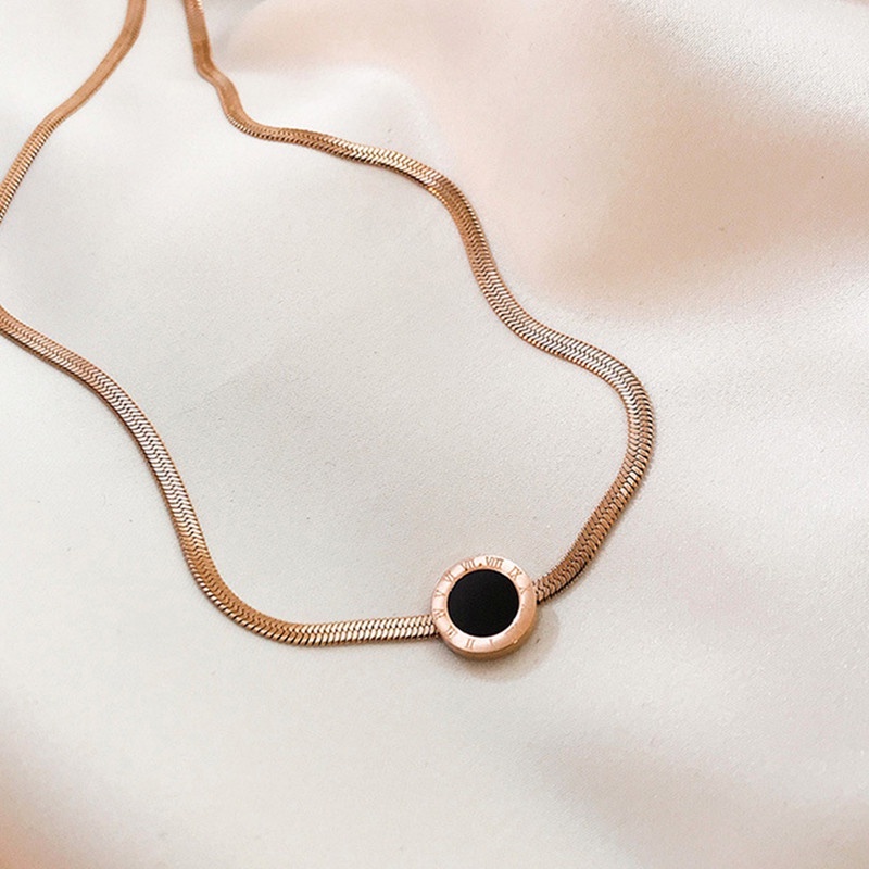 Dây Chuyền Mạ Vàng 18k Mặt Hình Số La Mã