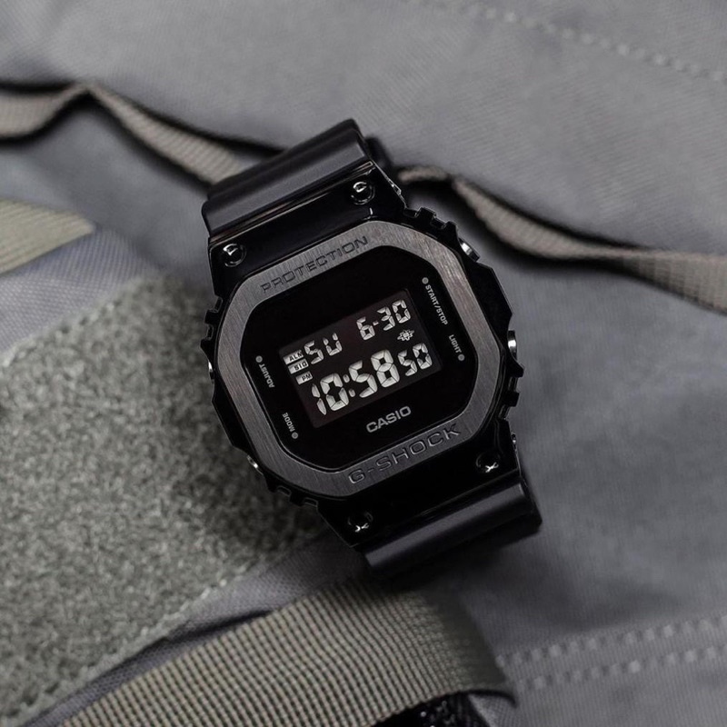 ĐỒNG HỒ NAM CHÍNH HÃNG Casio Gshock DW-5600BBN-1DR Quartz