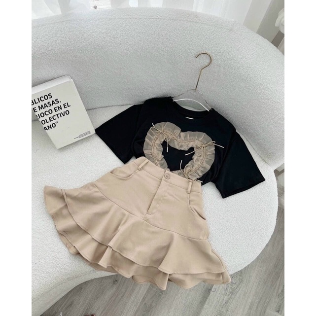 SET PULL ĐEN KẾT VOAN TIM + CHÂN VÁY NUDE BÈO TẦNG