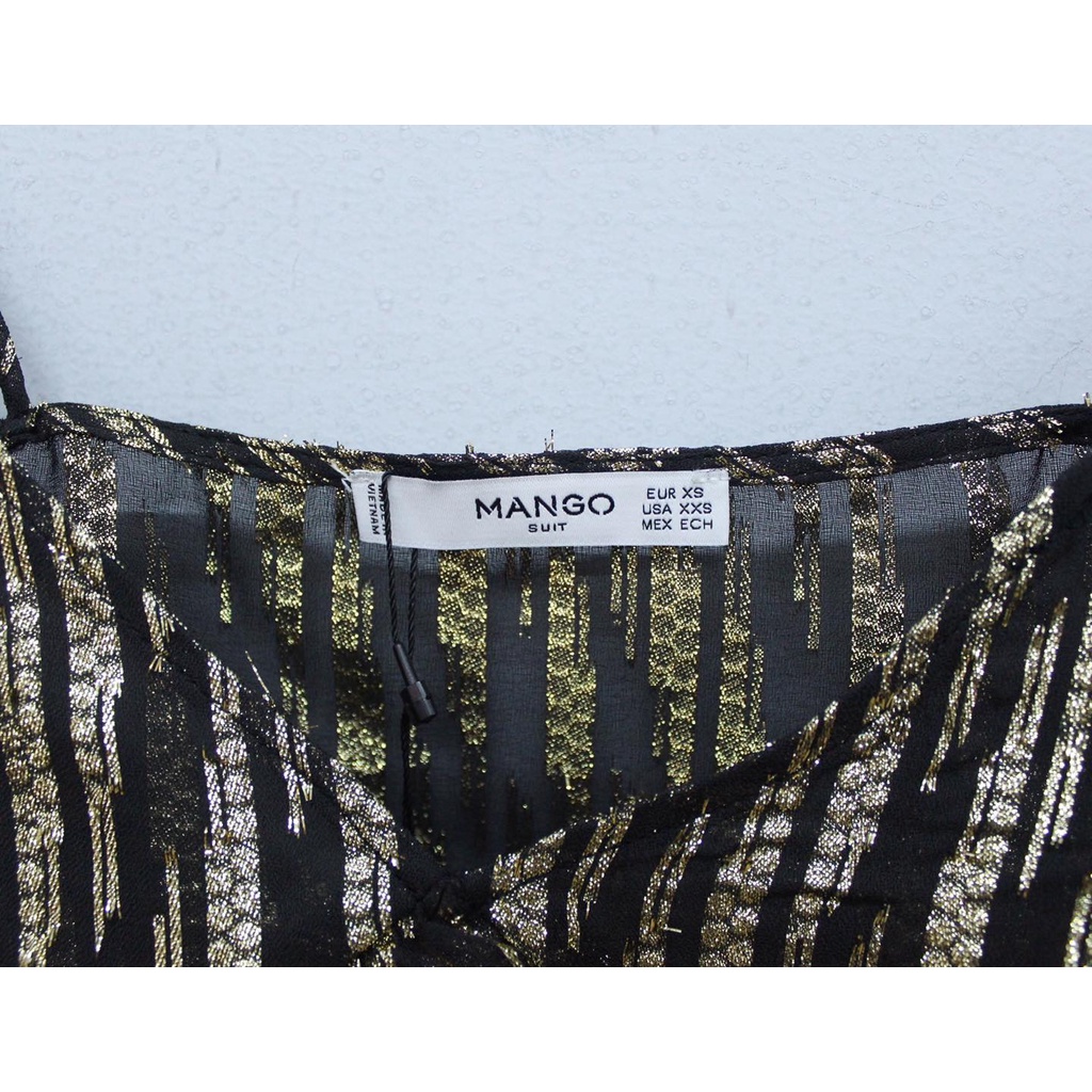 Q8739 - Áo lưới croptop Mango 2 dây, bèo ngực, phối kim tuyến sọc kiểu