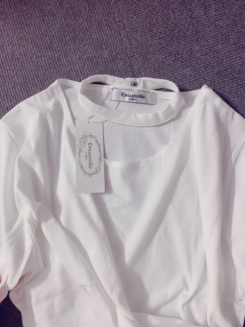 Áo thun cổ chocker Form rộng xuất Nhật | BigBuy360 - bigbuy360.vn