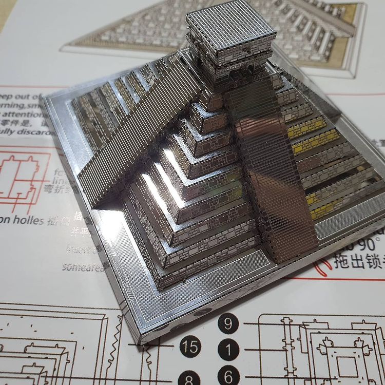 Mô Hình 3D Kim Loại Kim Tự Tháp Maya