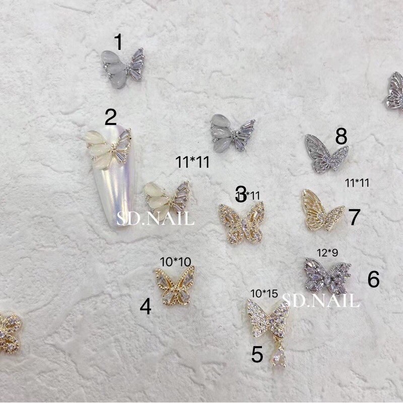 charm trang trí móng hình bướm