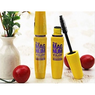 Mascara Maybelline Magnum – Giúp mi đen, dày gấp 10 lần