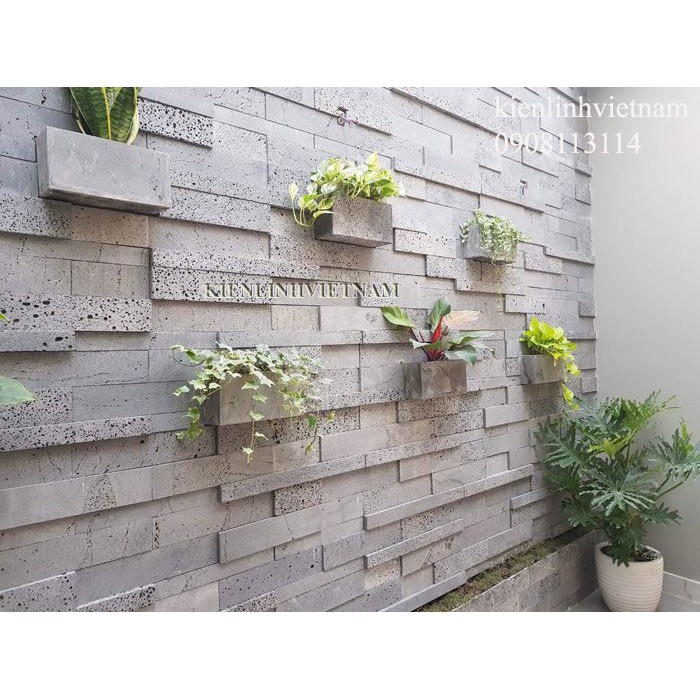 Chậu trồng cây treo giếng trời đẹp bằng đá ong xám tự nhiên KT R10xC15xD30cm, chậu trồng hoa treo tường giếng trời