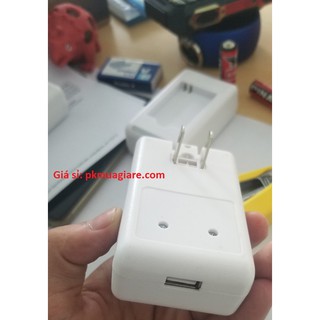 Cóc sạc có đèn báo đầy và sạc pin đt đa năng