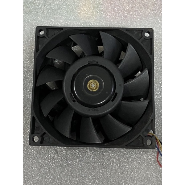Quạt Delta 12V 4.32A 9CM x 3.5CM