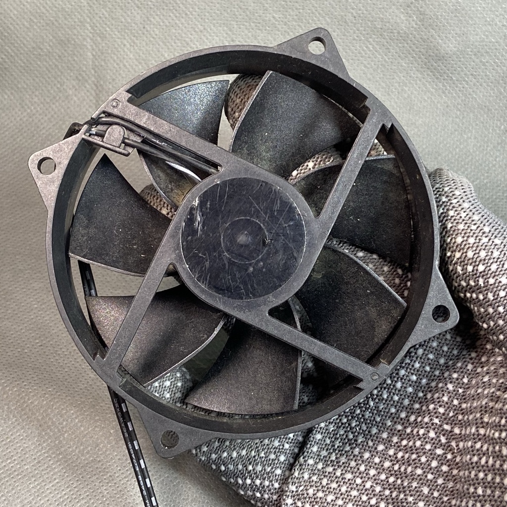 QUẠT DELTA  OEM TRÒN 9 CM, 12V 0.6A . GIÓ MẠNH