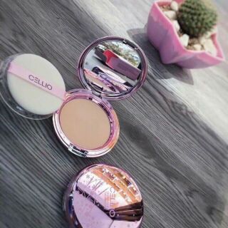 Phấn phủ Cello tặng một lõi sơ cua