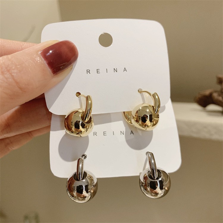Bông Tai Kim Loại Xỏ Hạt Kim Loại Phong Cách Hàn Quốc Mới Thanh Lịch Dễ Phối Đồ