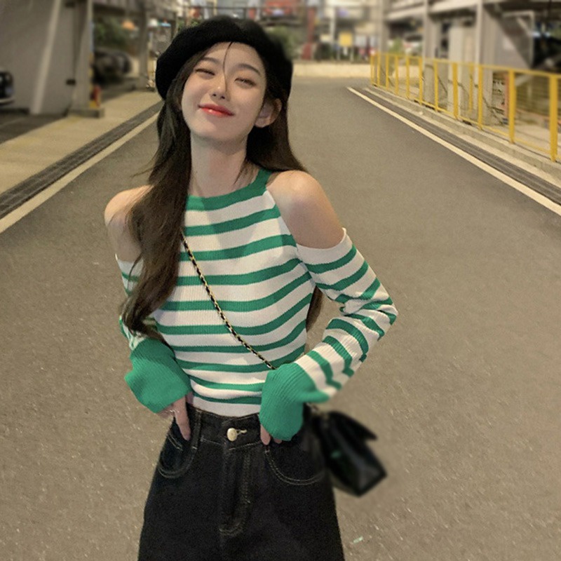 Áo Thun Dệt Kim Tay Dài Hở Vai Kẻ Sọc Màu Tương Phản Thời Trang Hàn Quốc Cho Nữ