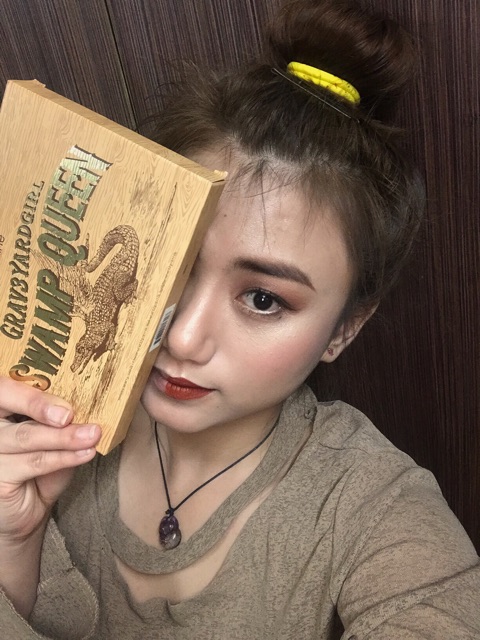 Bảng Phấn Mắt Đa Năng Tarte Swamp Queen Eye & Cheek Palette