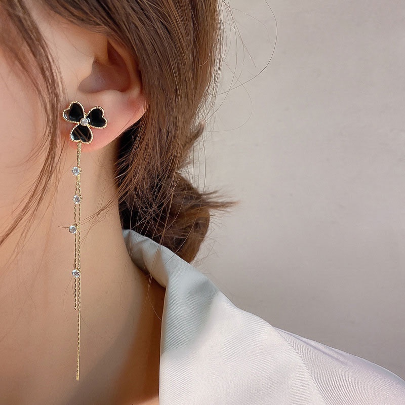 XiaoboACC Khuyên tai kim bạc 925 hình hoa màu đen phối tua rua đính đá zircon xinh xắn cho nữ