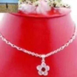 sập sàn Dây chuyền bạc ta cho bé