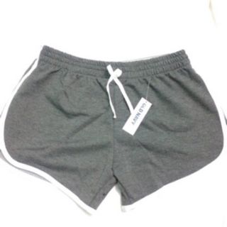 Quần đùi nữ tập gym