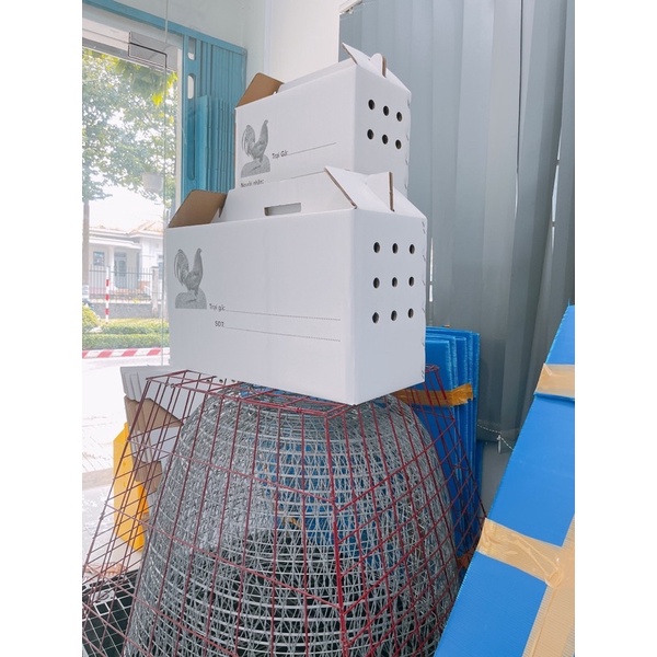 Combo 3 Thùng Gà Nòi  giấy Carton Cao Cấp. Thoáng khí, cung cấp đủ Oxi cho gà khi di chuyển xa được thoải mái.