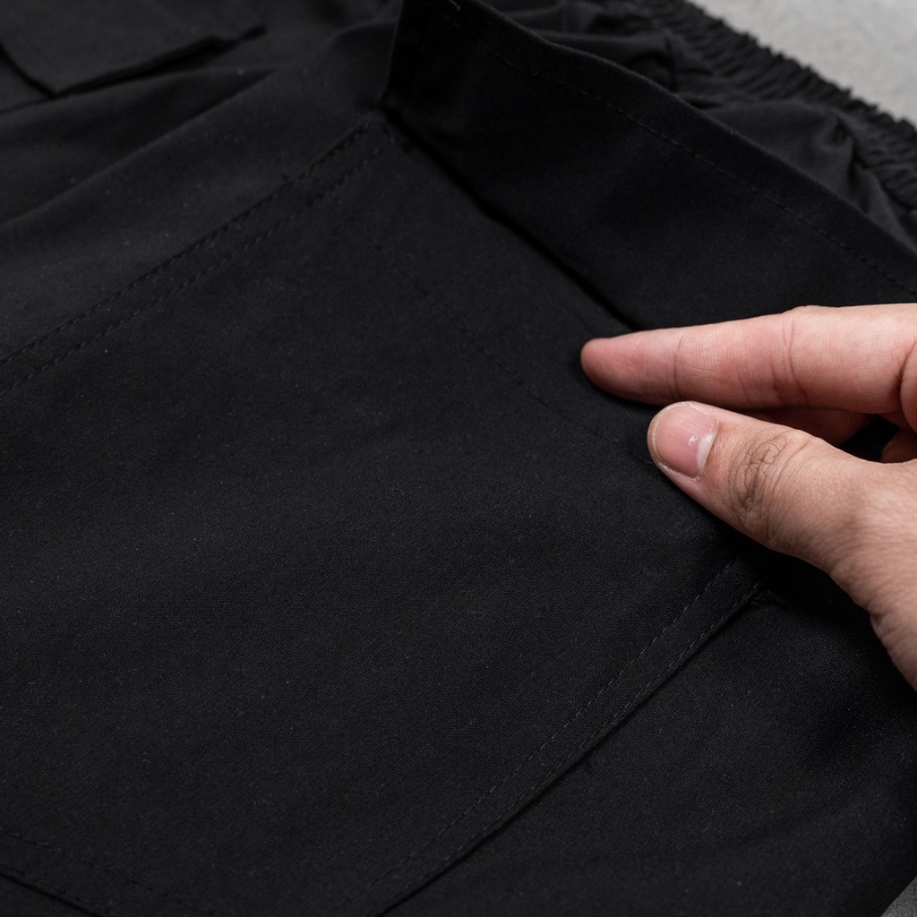 Quần dài The Bad God Buttons pants