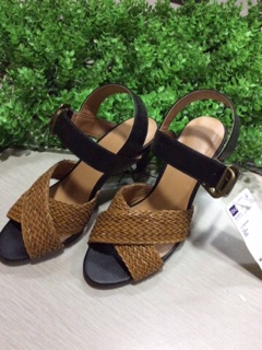 Sandal của Gu Japan ( ảnh thật)