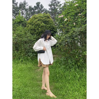 Áo sơmi trắng trơn đuôi tôm