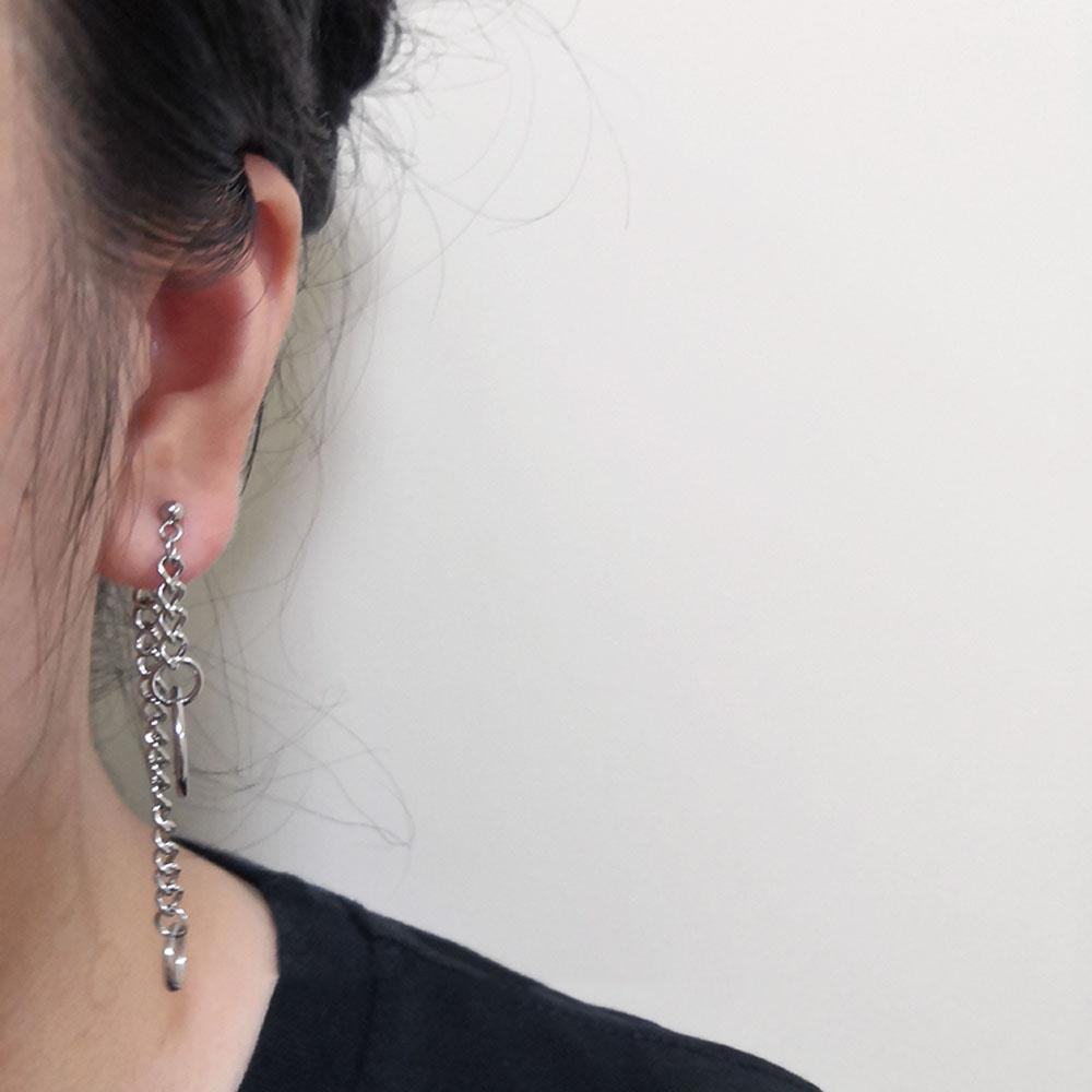 Bông Tai Dây Xích Dài Không Đối Xứng Phong Cách Đường Phố Cho Nữ