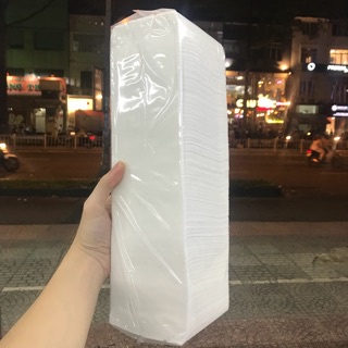 Giấy vuông cây 200 tờ lau mặt dùng trong spa thẩm mỹ viện