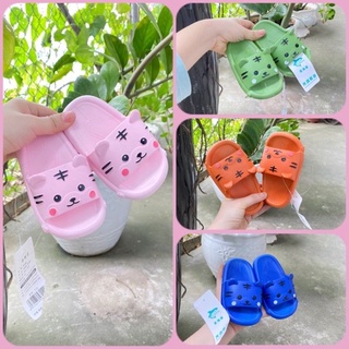 Dép lê nhựa dẻo êm, mềm cho bé trai, bé gái- video ảnh thật.